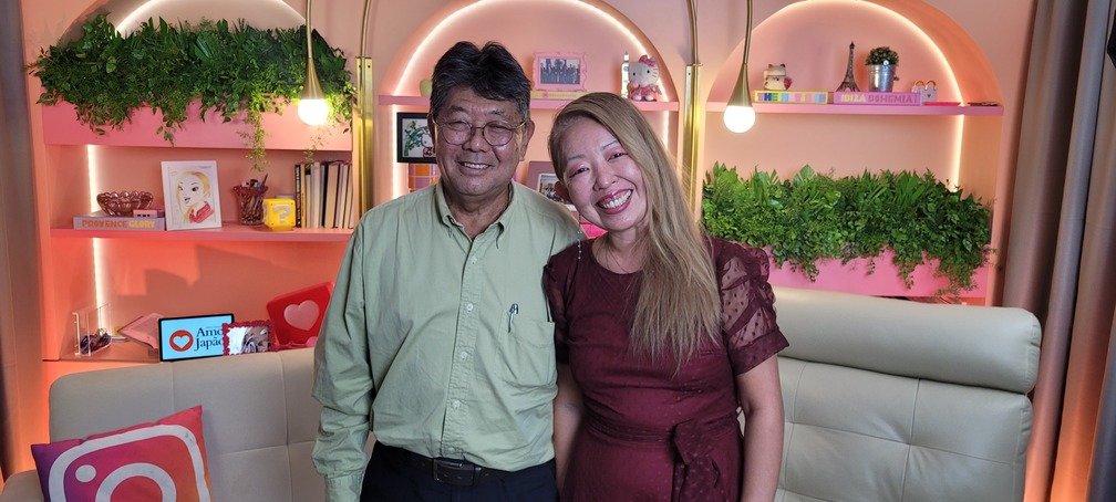 Izumu Honda (Ikoi no Sono) e Erika Yamauti